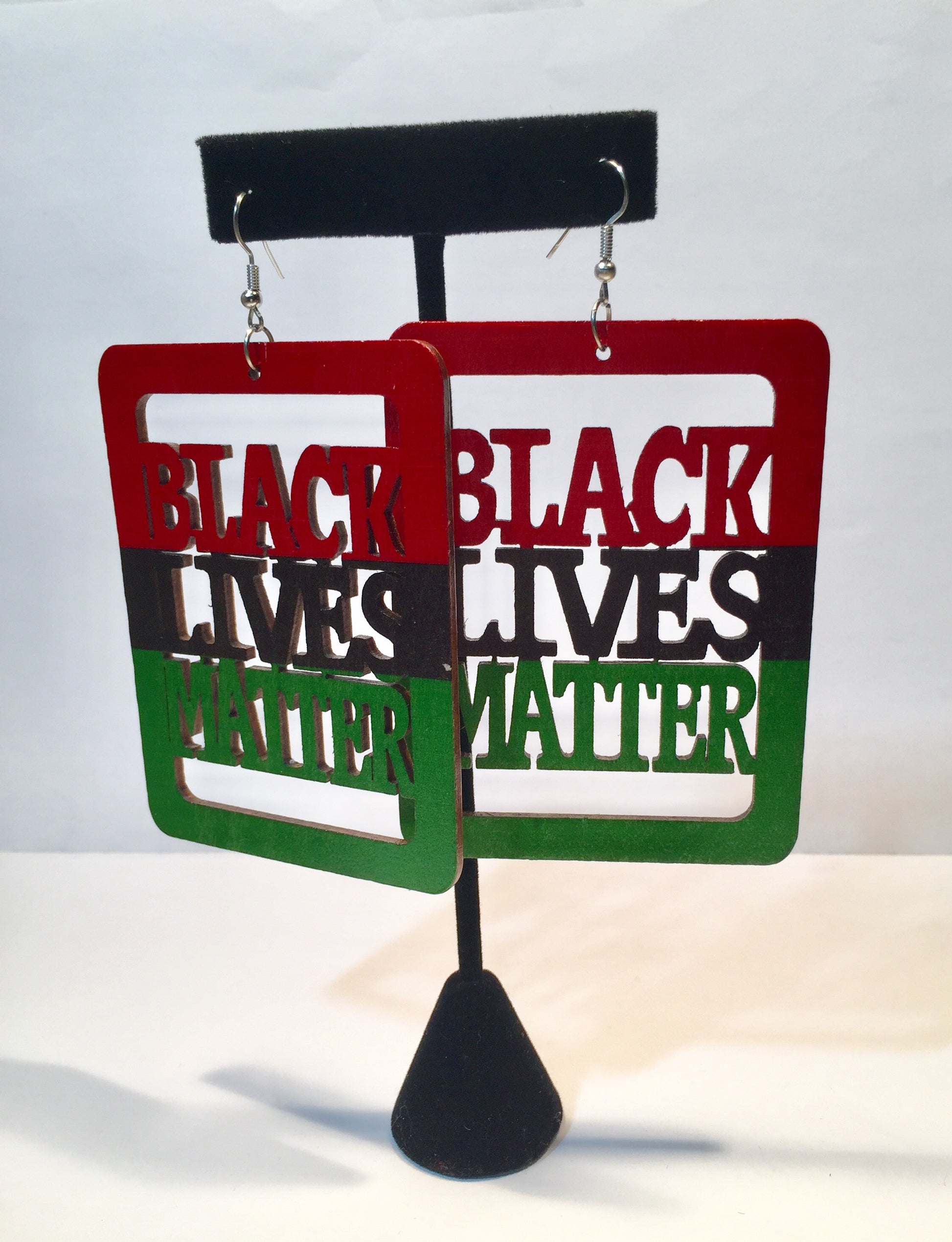Black Lives Matter Earrings - Black10.com